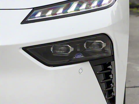 2025�� ���� 550ProѲ����