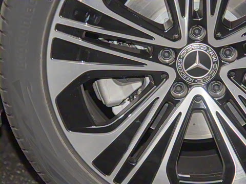 2025�� �Ŀ� E 300 L ������