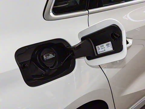 2023�� �Ŀ� Sportback 35 TFSI ʱ���˶���