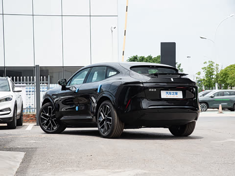 2025�� Max ���������