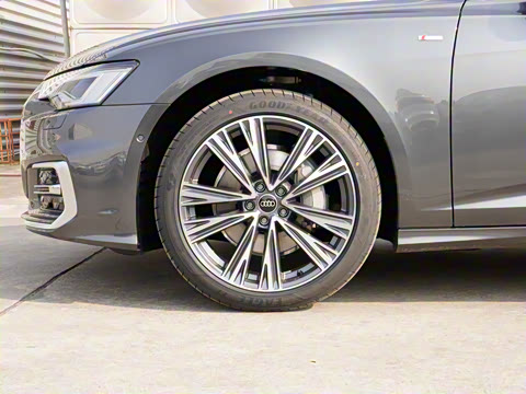 2025�� 45 TFSI quattro ��ѡ������