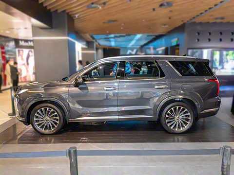 2023�� 3.5L �Զ�����GLS 6��