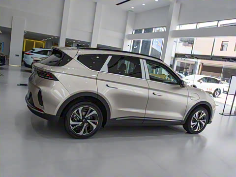 2025�� 688MAX 175kW