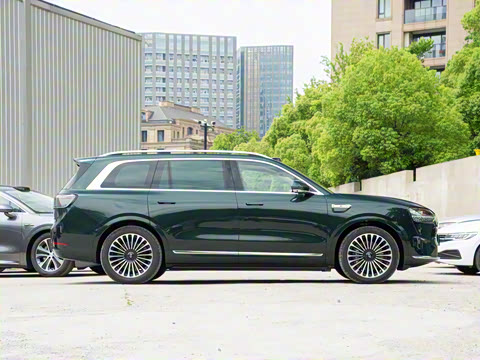 2025�� ���� Ultra�� 100kWh 6����