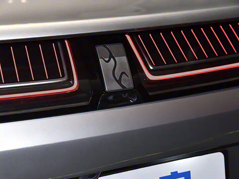 2025�� EV �����콢��