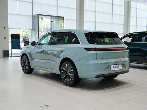 2025�� Pro ���ܻ��°�