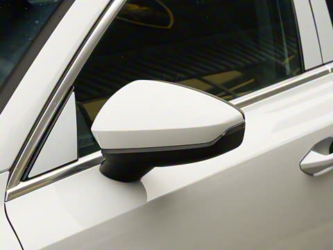 2023�� �Ŀ� A3L Limousine 35 TFSI ʱ���˶���