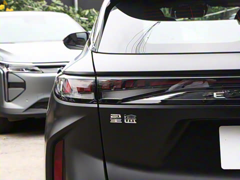 2025�� 400T ̽����