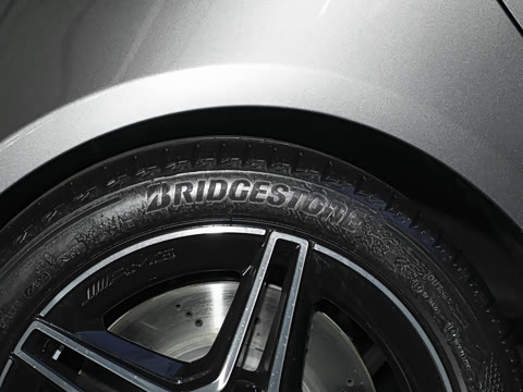 2025�� CLA 260 4MATIC