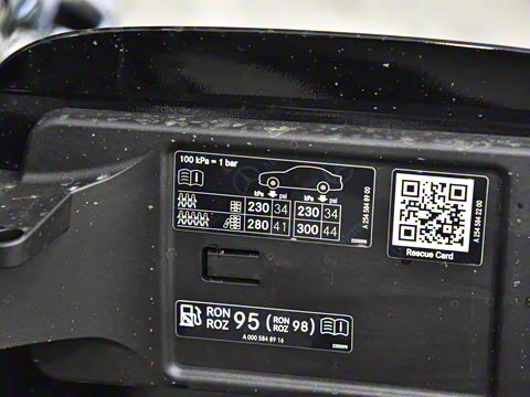 2025�� �Ŀ� GLC 300 L 4MATIC ������ 5��