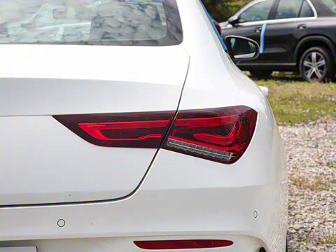 2022�� �Ŀ� CLA 200