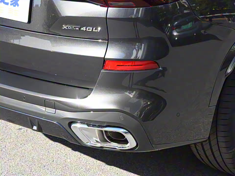 2022�� �Ŀ� xDrive 40Li M�˶���װ