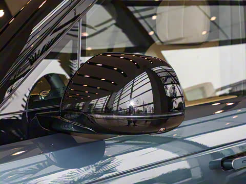 2025�� 400PS Dynamic HSE