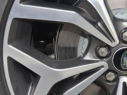 2021�� ����L P300e ������