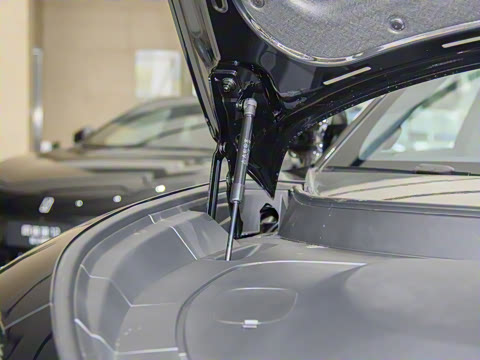 2025�� �Ŀ� Max ���̰�