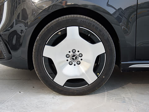 2024�� V 300 L ����������