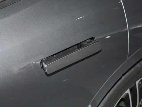 2025�� 130km EM-i ������