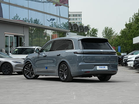 2025�� Max ���ܻ��°�