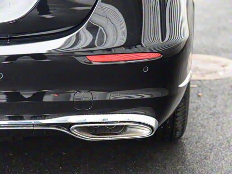 2022�� �Ŀ� S 400 L ������