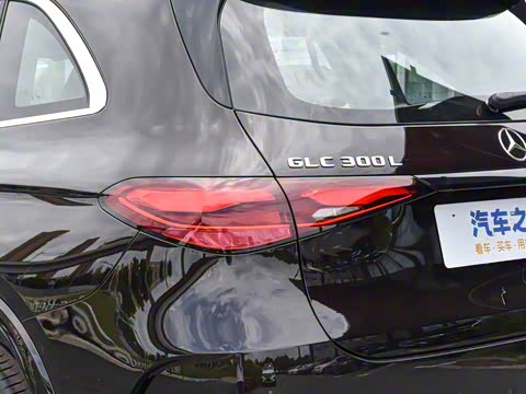 2025�� �Ŀ� GLC 300 L 4MATIC ������ 5��