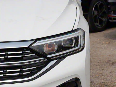 2025�� �Ŀ� 300TSI DSG��Խ��