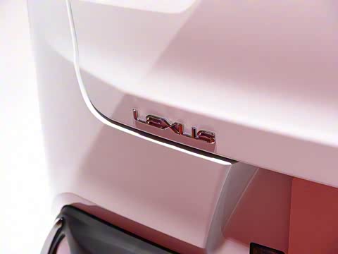 2019�� 200 F SPORT��