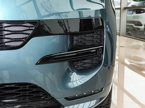 2025�� 400PS Dynamic HSE