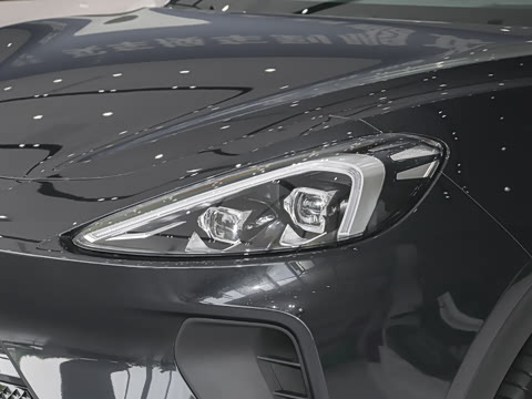 2025�� 688MAX 160kW