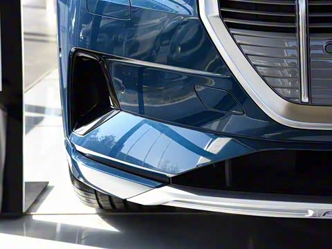 2019�� 55 quattro ������