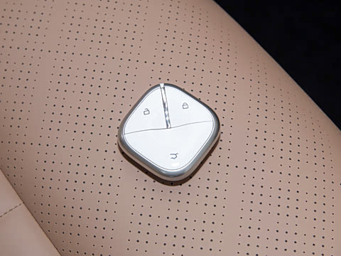 2025�� 410km ��Ϭ������