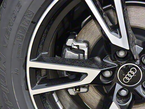 2025�� 45�����ذ� 40 TFSI ʱ�ж�����