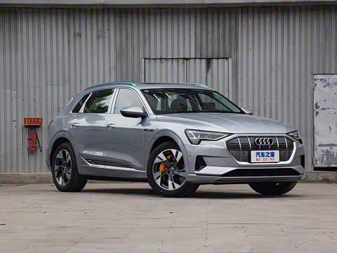 2019�� 55 quattro ������