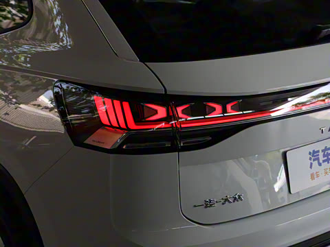 2023�� 300TSI ��������Plus���װ�