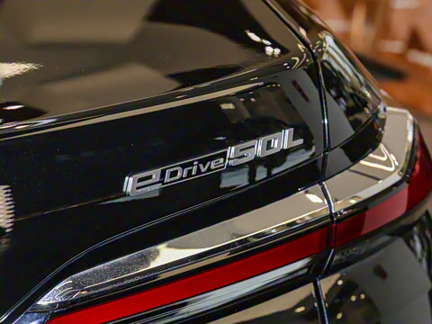 2023�� eDrive50L ����������װ