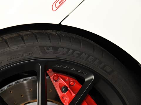 2019�� GT410 Sport