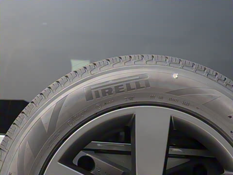 2023�� 110 3.0T P400 X-DYNAMIC HSE