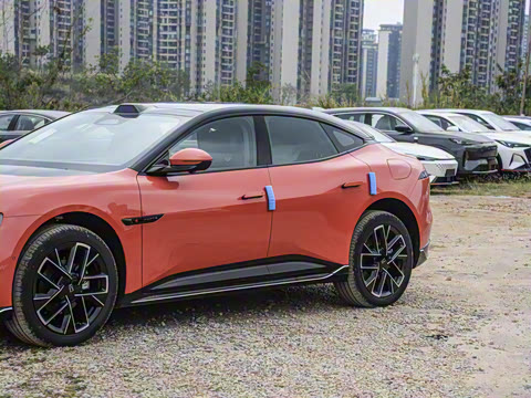 2025�� Max�����