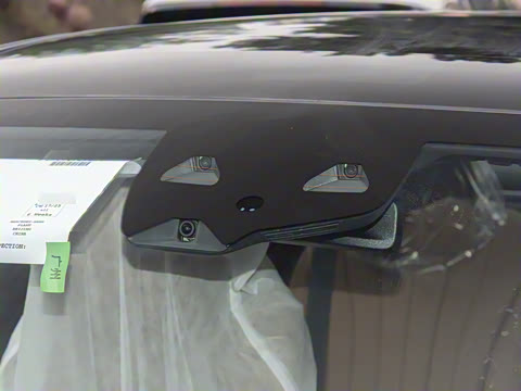 2025�� �Ŀ� E 300 L ������