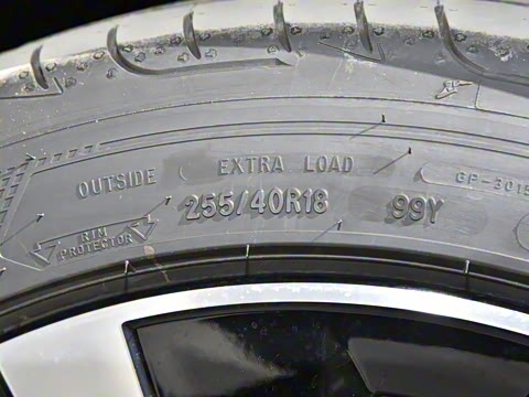 2025�� �Ŀ� C 350 eL