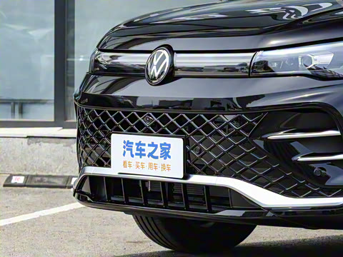 2025�� PRO 380TSI ���� R-Line �����