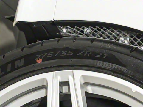 2025�� 4.0T V8 Coupe