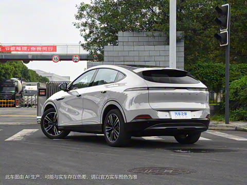 2023�� 755 �������� Max