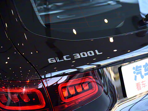 2022�� �Ŀ� GLC 300 L 4MATIC ������