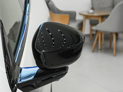 2025�� 702 �������� Max