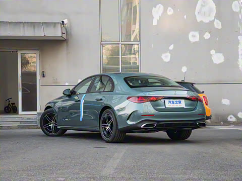 2025�� E 300 ʱ�����˶���