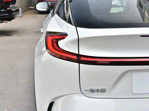 2025�� 550 PRO���а�