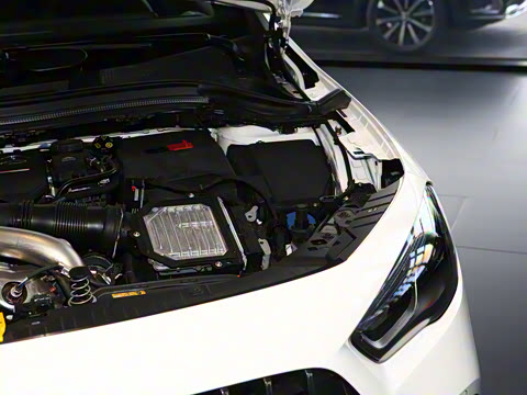 2025�� AMG GLA 35 4MATIC