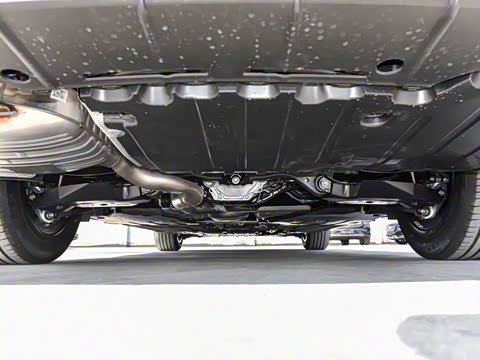 2025�� �Ŀ� E 260 L �˶���