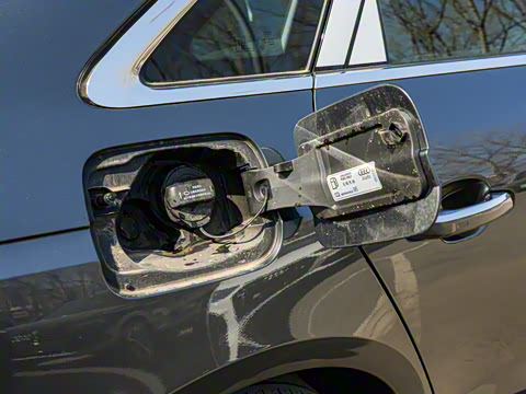 2025�� 200���������� 40 TFSI ʱ�ж�����