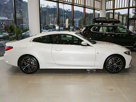 2024�� 425i M�˶���װ